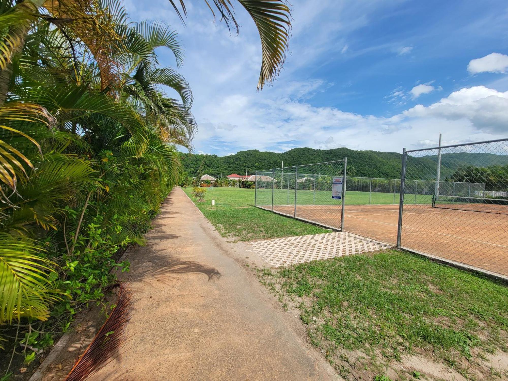Comfortable Strategic Lodging Quarters Spanish Town Exterior foto