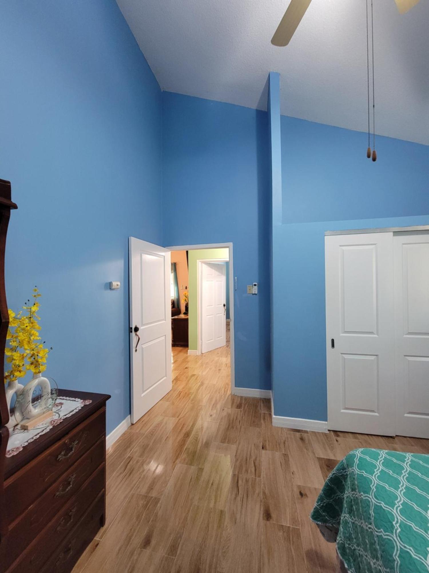 Comfortable Strategic Lodging Quarters Spanish Town Exterior foto
