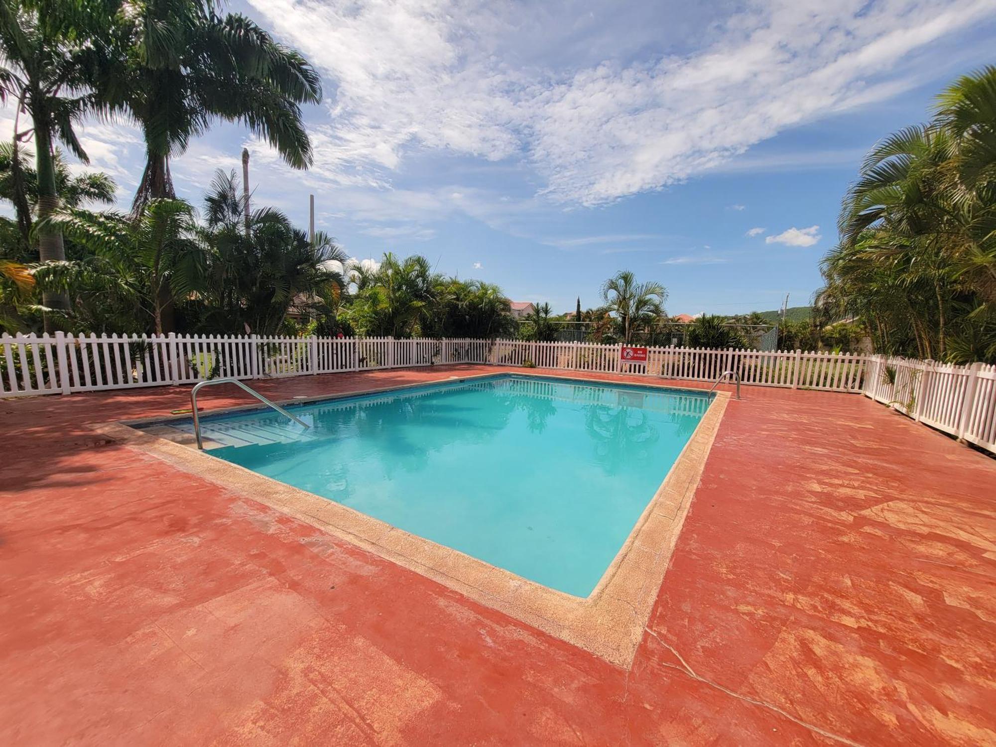 Comfortable Strategic Lodging Quarters Spanish Town Exterior foto